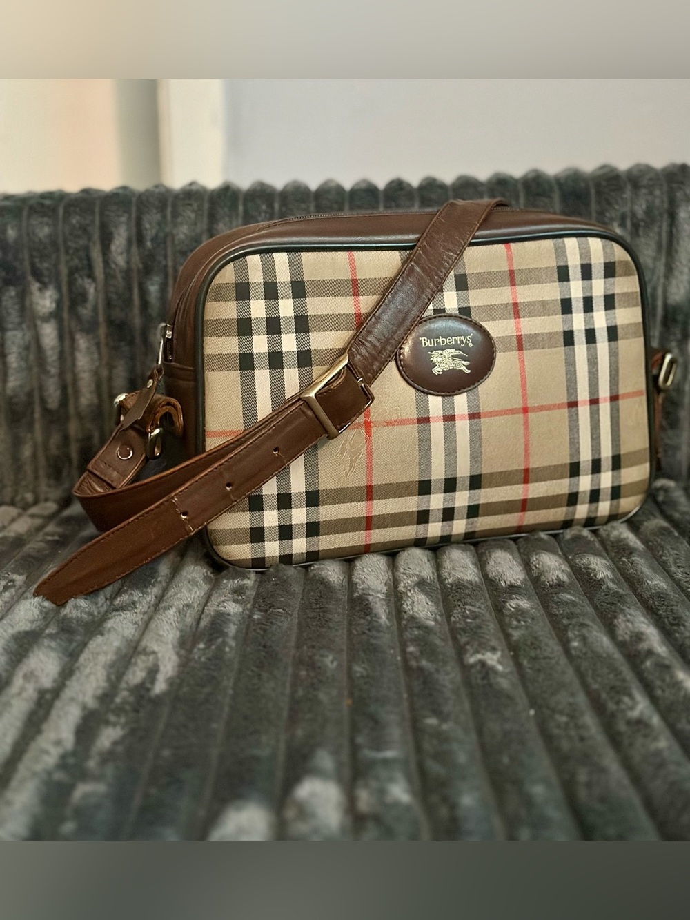 Burberrys 1980-1990 Nova Check Camera Bag crossbody Bag VINTAGE Messenger Bag - Picture 2 of 12